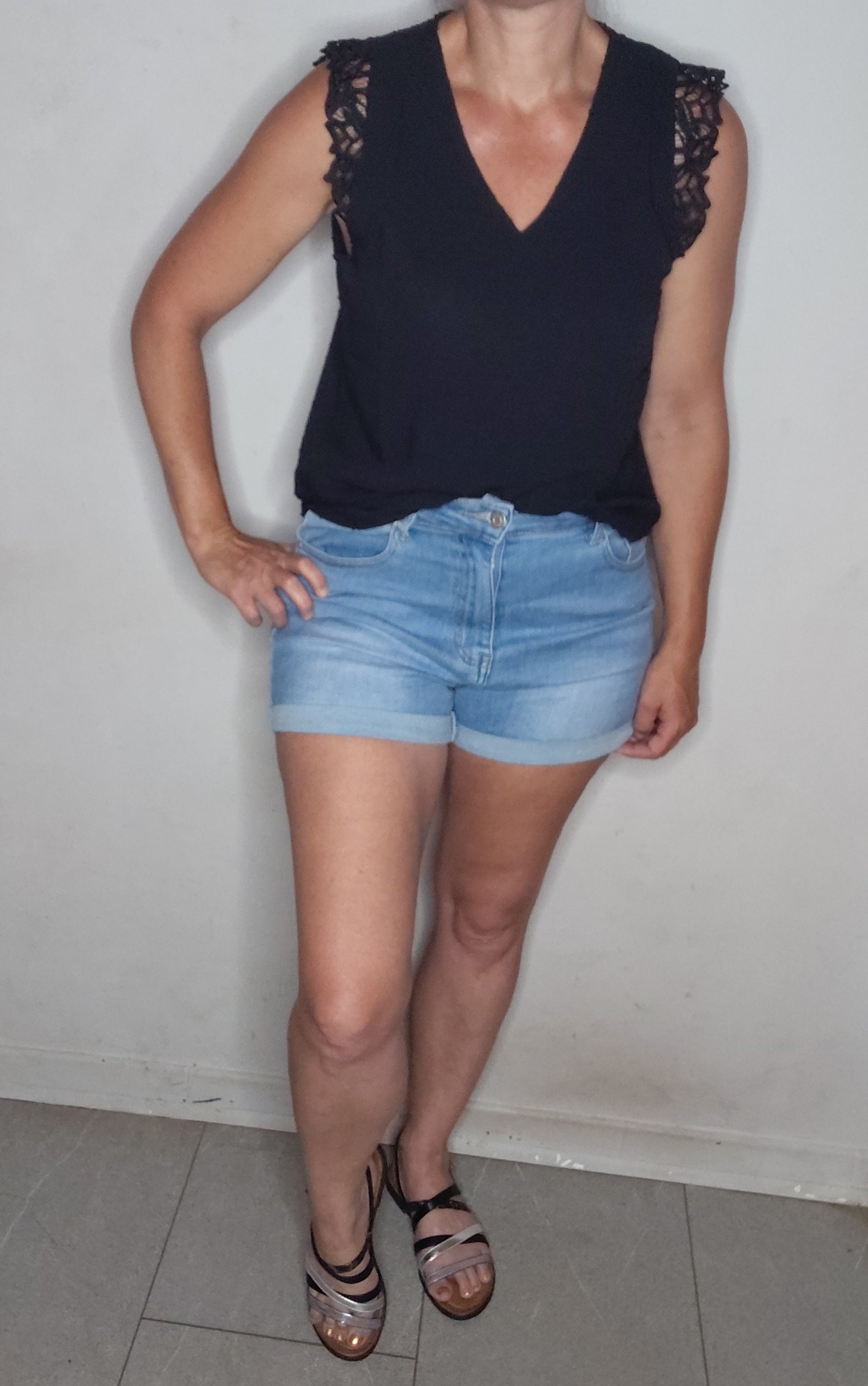 Top fluide noir