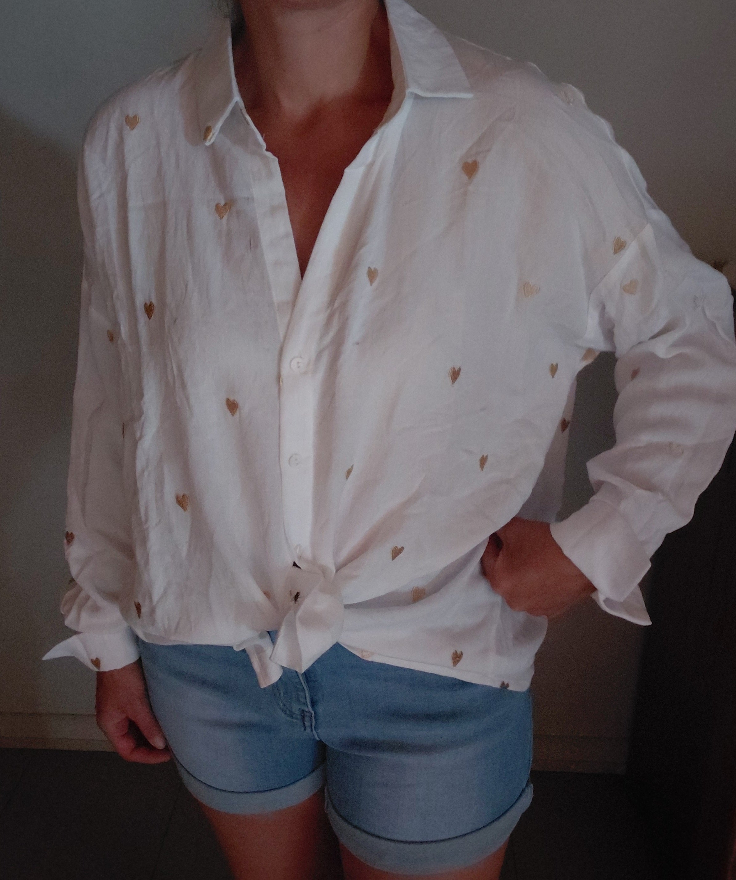 Chemise oversize blanche cœur brodé 