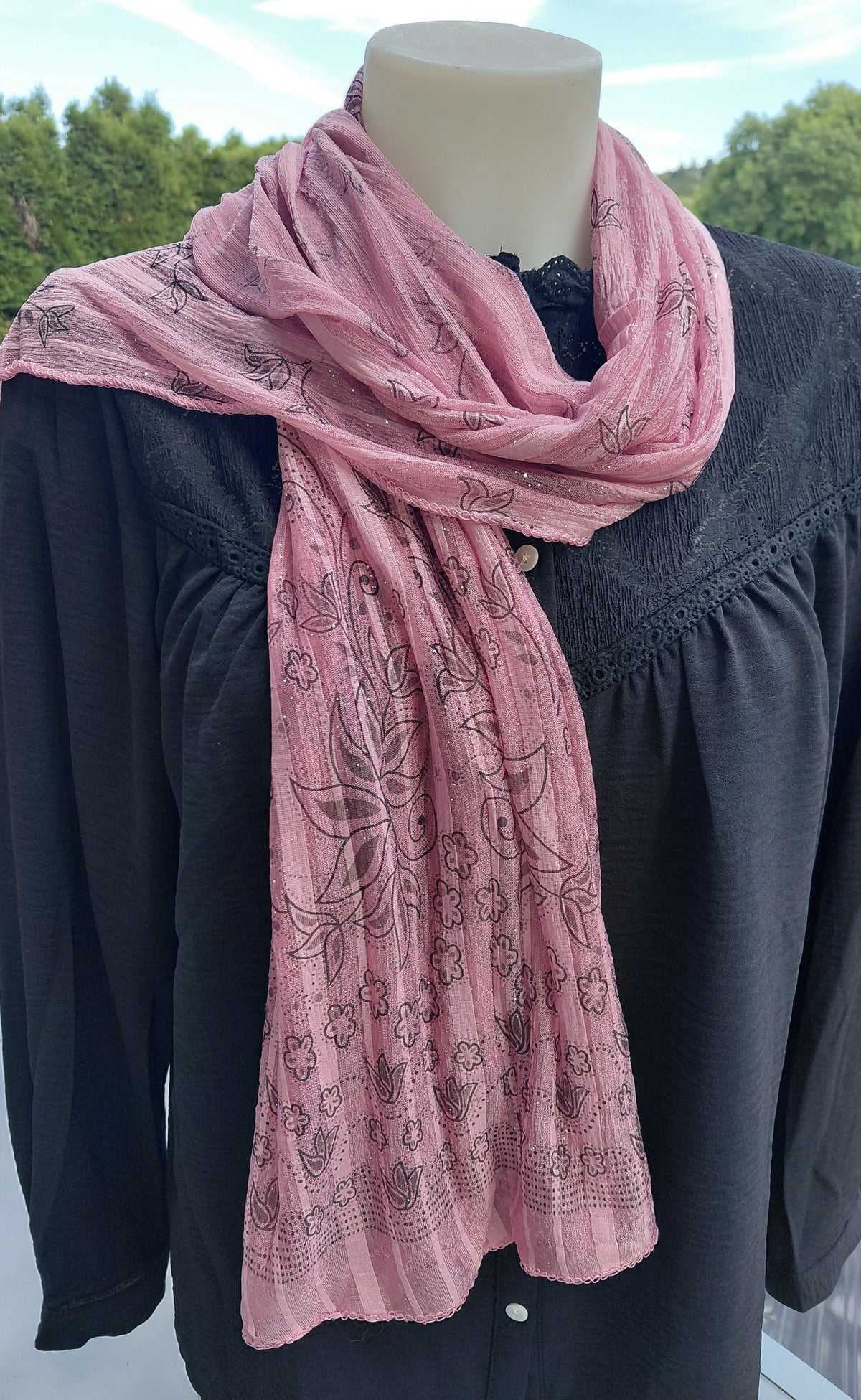 Foulard à paillettes argentées coloris – 55x160 cm vieux rose , 100% polyester – L'armoire aux trésors