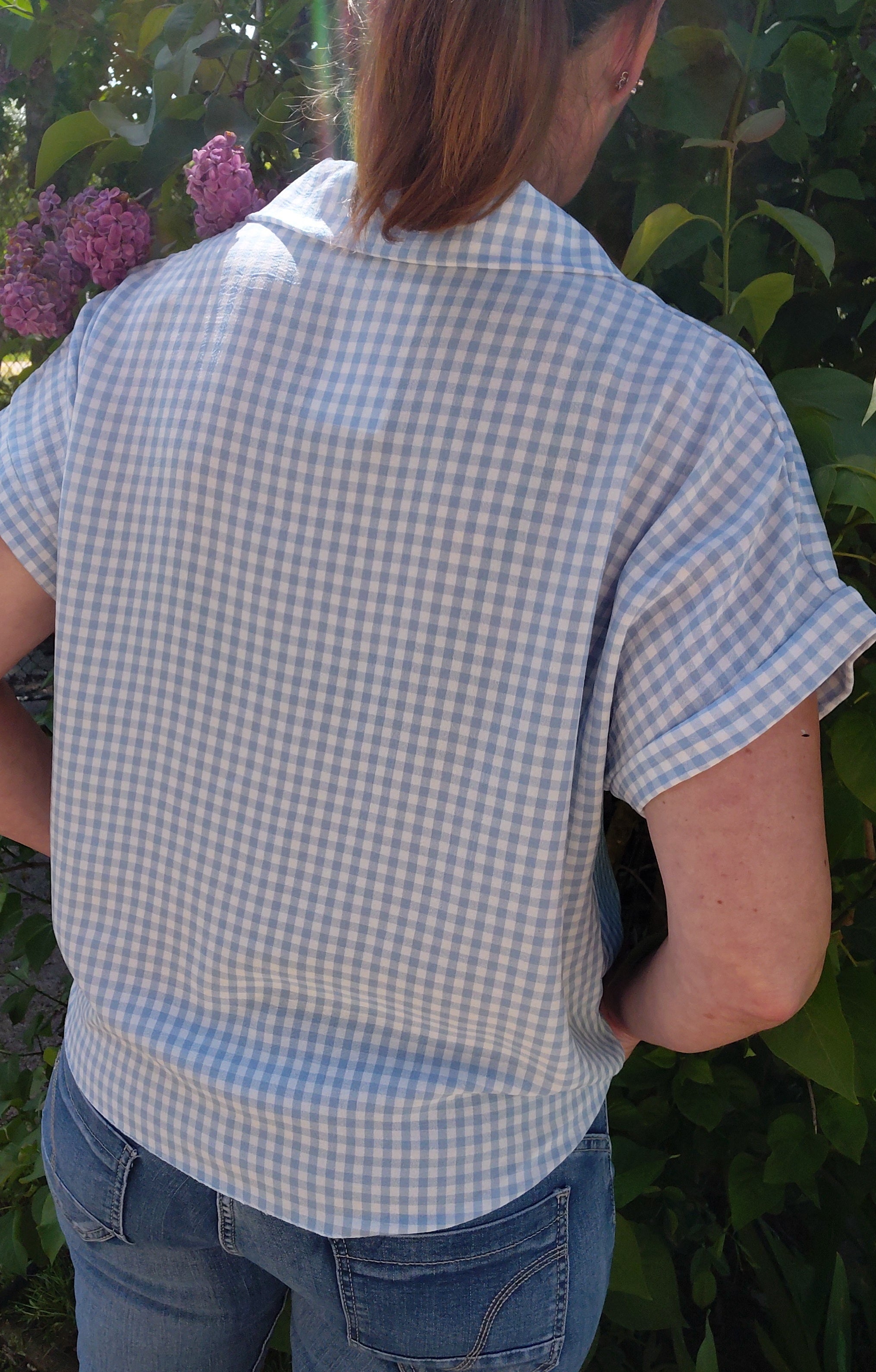 Chemise vichy bleu ciel avec noeud frontal