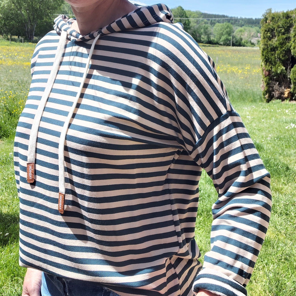 Pull rayé à capuche vert canard