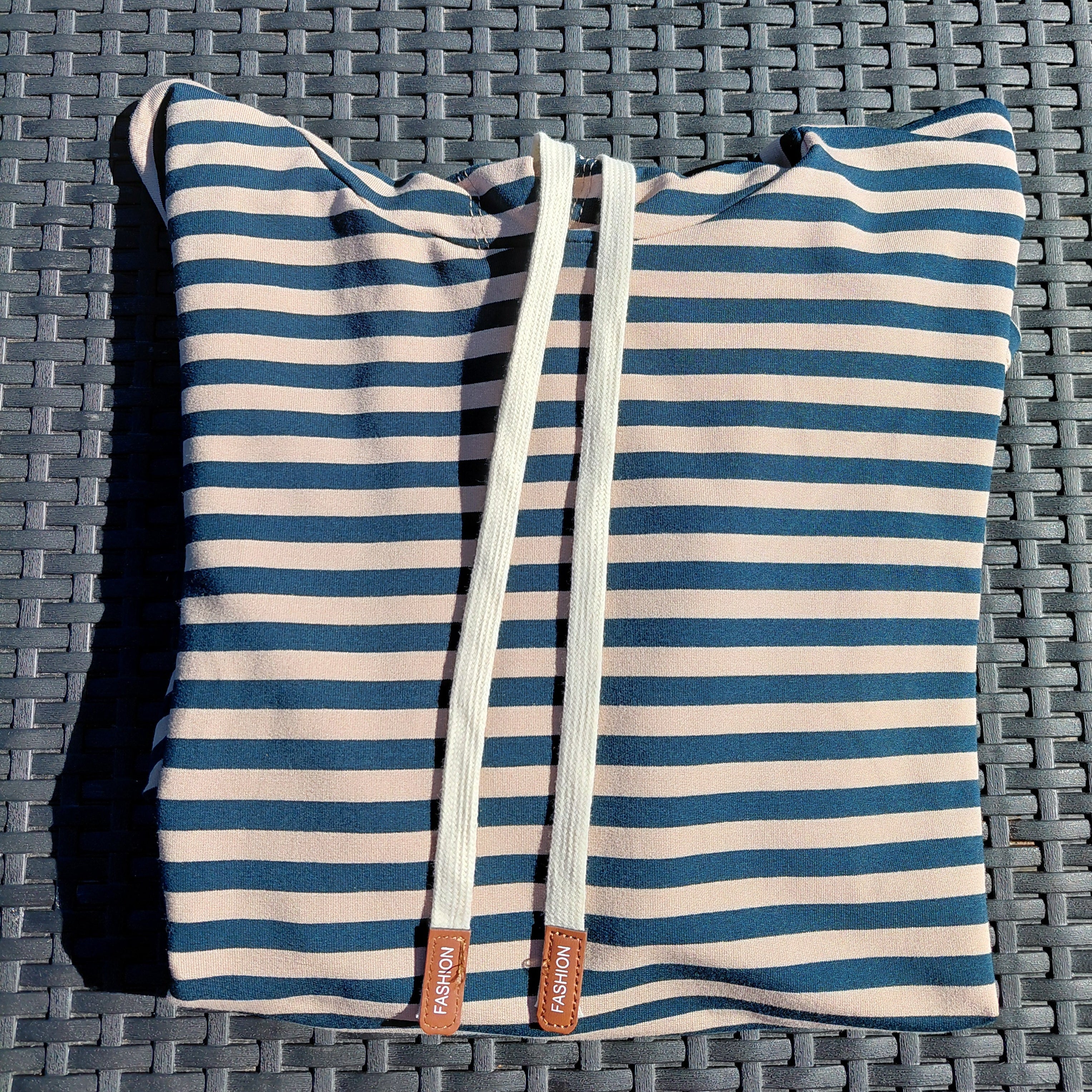 Pull rayé à capuche vert canard