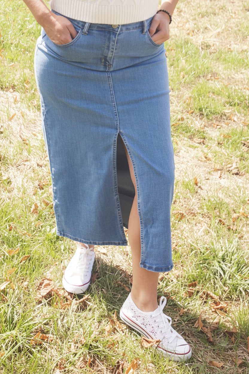 Jupe longue en jean stretch avec fente avant – L'armoire aux trésors